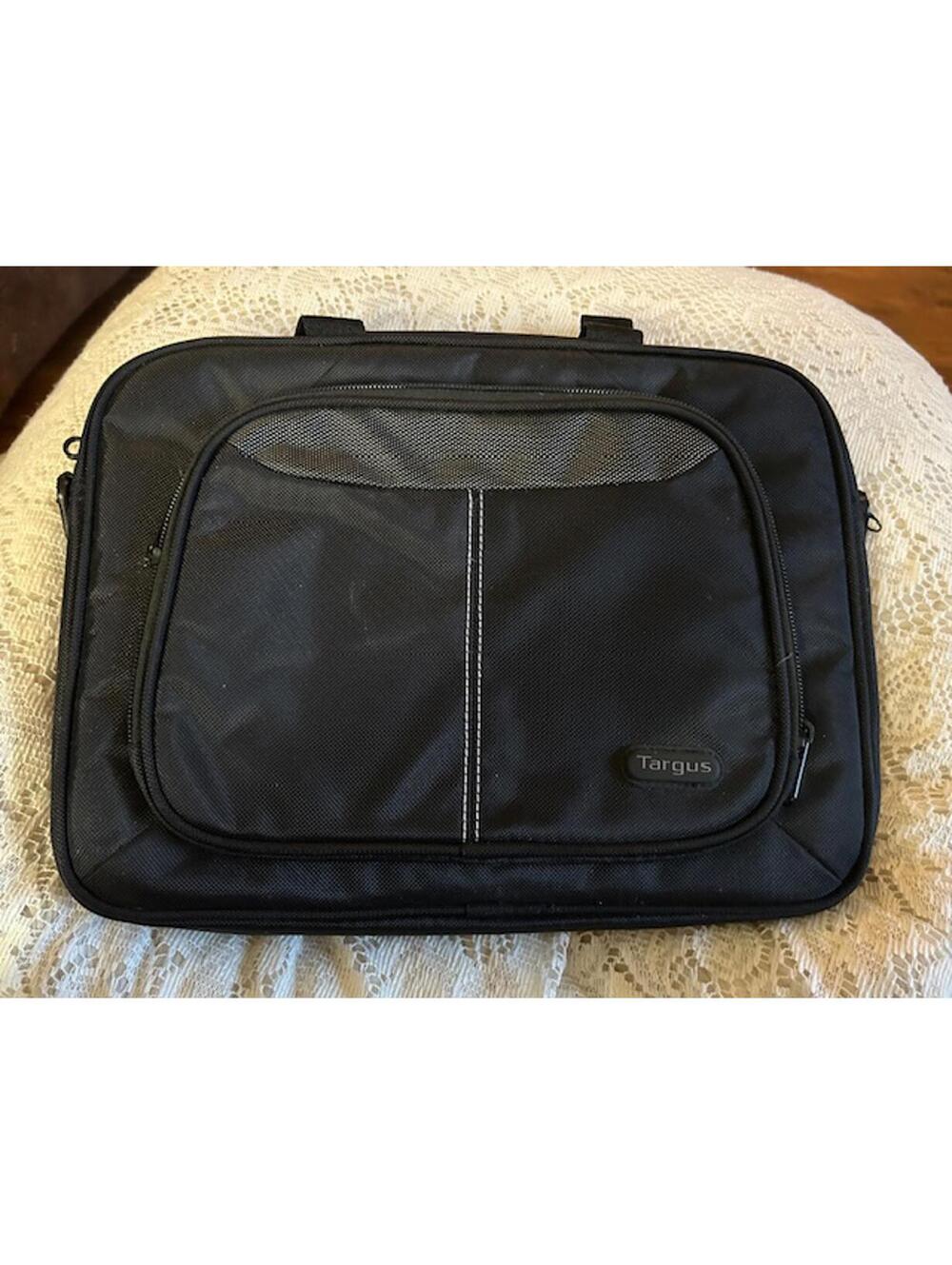 Targus Black Laptop Bag with Front Pocket and Handles